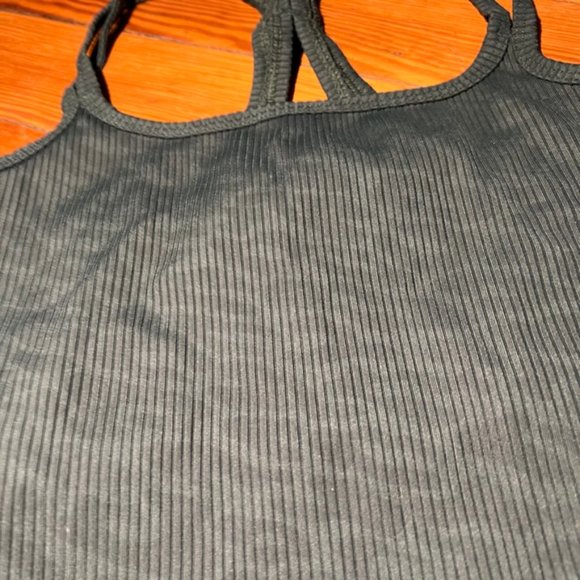 Carbon38 Ribbed Leopard Crop Bra - Color: Green | Size: S - Picture 3 of 15